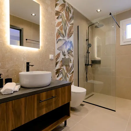 Luxury Central Apartment 6,1 Larissa Exterior photo